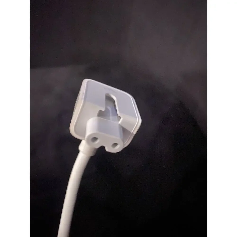 Genuine Apple Laptop 6ft Power Adapter Cord LS-7A 2.5A 125V MW2N3LL/A